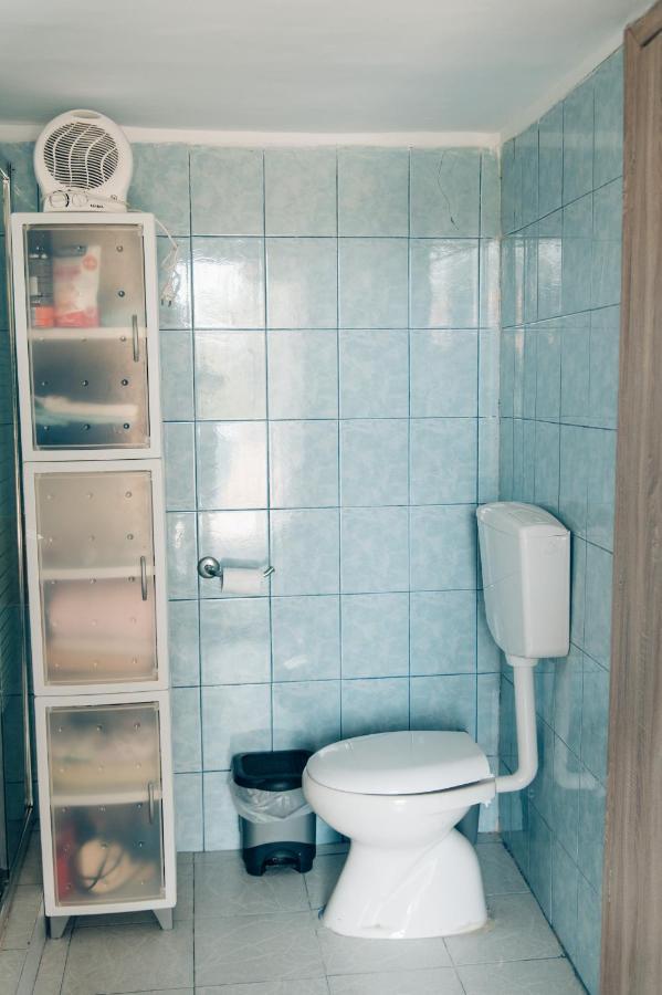 Dimitri'S Apartment Ватера Екстериор снимка