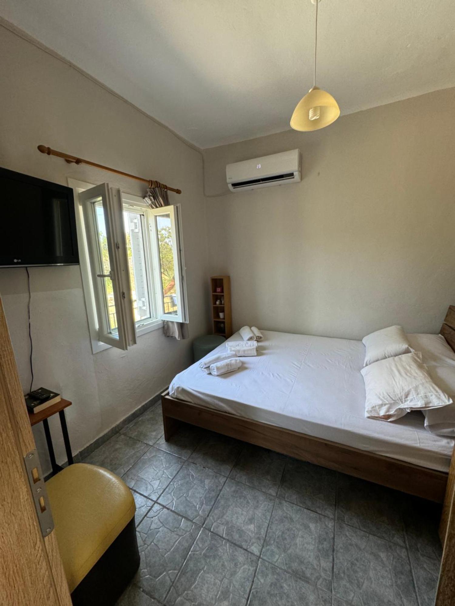 Dimitri'S Apartment Ватера Екстериор снимка
