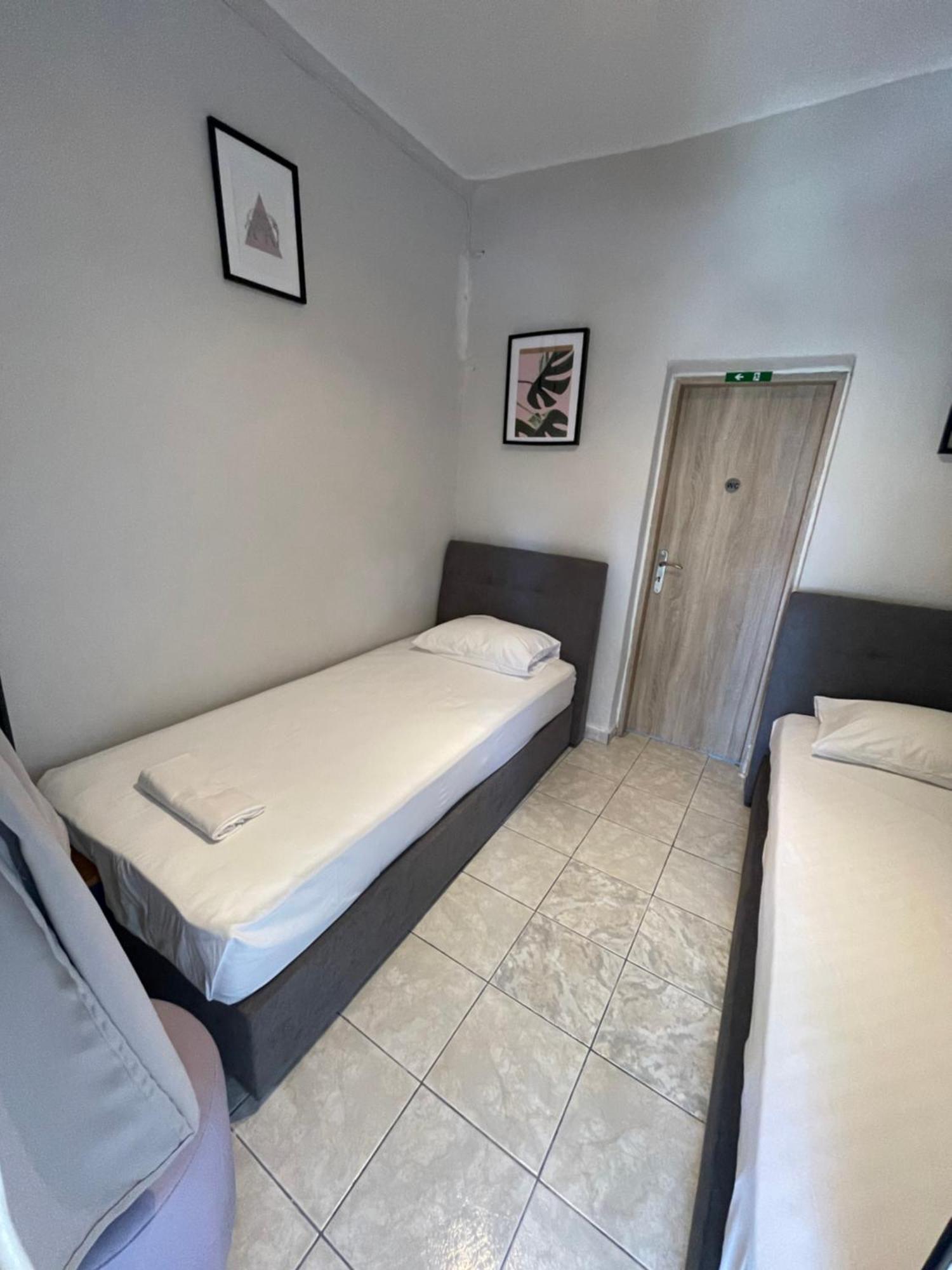 Dimitri'S Apartment Ватера Екстериор снимка